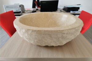 Раковина из мрамора и гранита